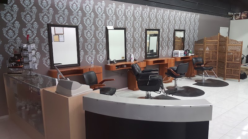 1015 HAIR SALON AND BARBER