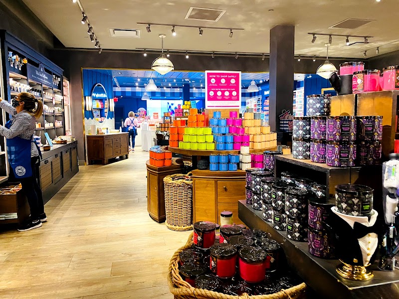 Bath & Body Works