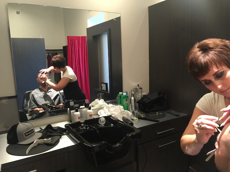 Mens Haircut in Dallas TX