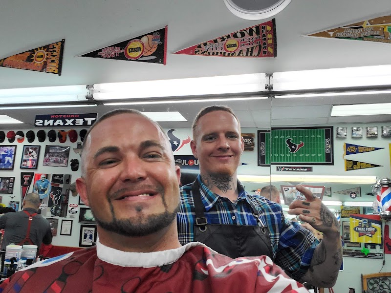 Mens Haircut in League City TX