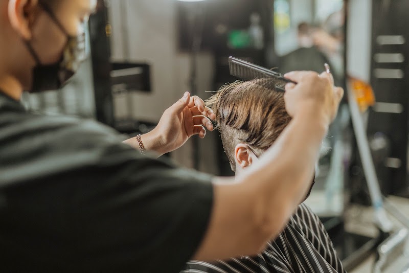 Mens Haircut in Redmond WA