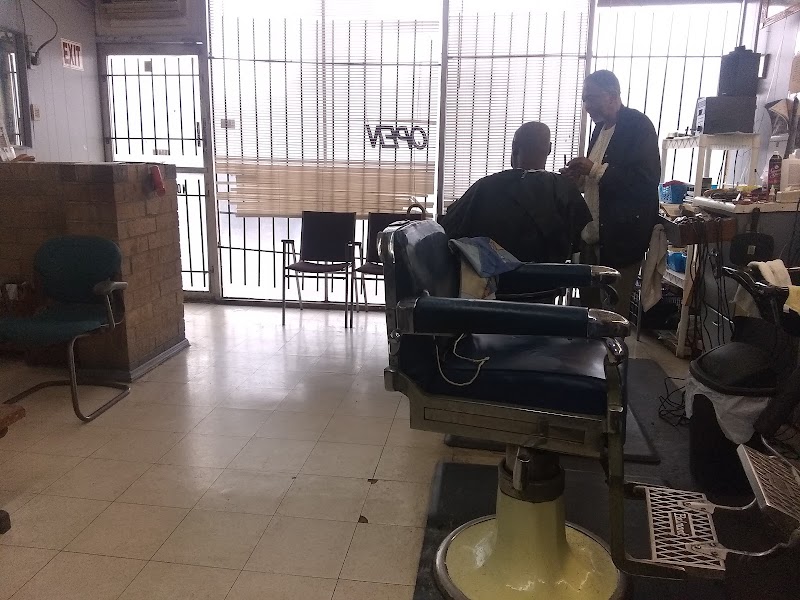 Mens Haircut in South Fulton GA