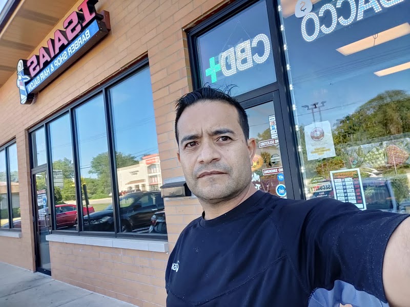 Mens Haircut in Waukegan IL